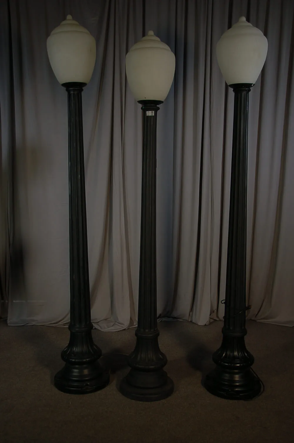 Classic Acorn Lamp Post rental with vintage-style decorative lighting for Chicago weddings and events